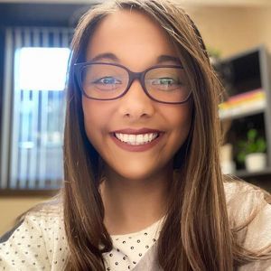 Meet your Posher, Christina